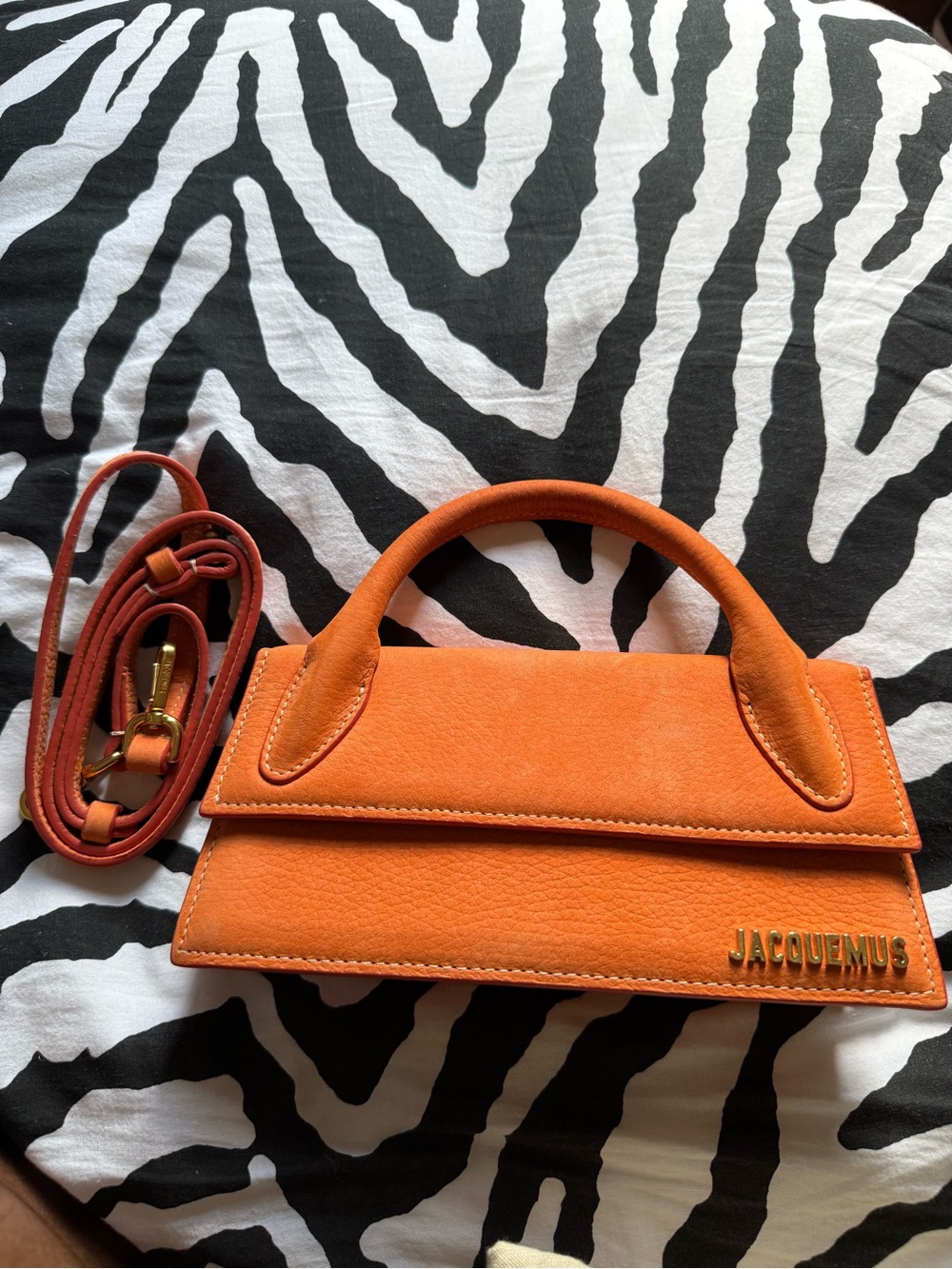 Le Chiquito Long Bag in Orange Leather - Picture 7 of 9